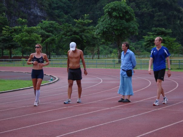 Staying lean is a challenge for carb-intolerant athletes. Vinnie (white hat) training with Olympic Champion Nicola Spirig at teamTBB.